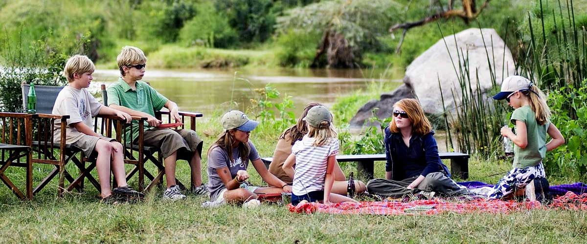 Wie man einen Safari mit Kindern für das beste Urlaubserlebnis plant: Afrikanische Safaris sind für Kinder oft lebensverändernde Ereignisse 