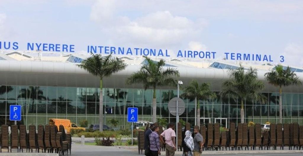 What Are the Major Entry Airports for Tanzania and Kenya? Your Complete East Africa Safari Gateway Guide